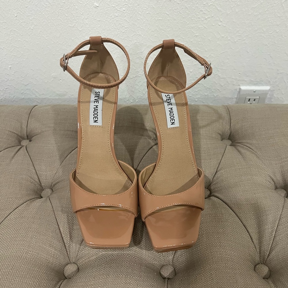 Steve Madden blush color stilettos size 7 1/2 5” heel 1” platform never worn